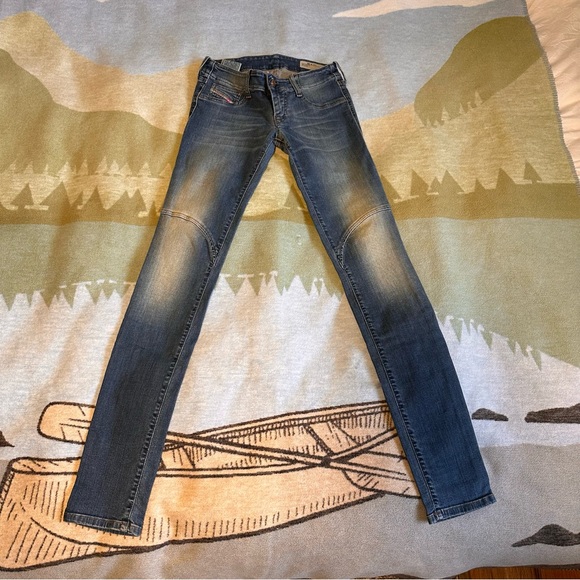 Diesel Womens Jeans Low Rise Super Slim Jegging 26w x 32.5 - Picture 1 of 2